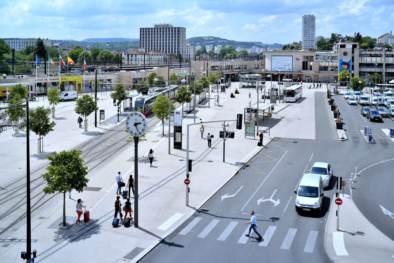 Création d’un pôle d’échange la gare de Dijon Atelier Alfred